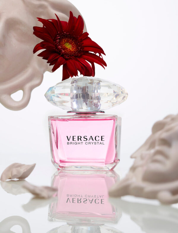Bright Crystal Eau de Toilette Vaporizer 50ml - Image 7